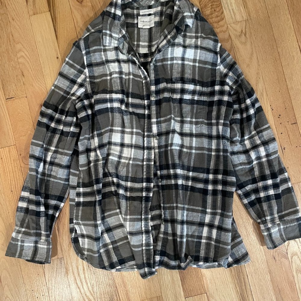 American Eagle Boyfriend Fit Flannel, Green size xL